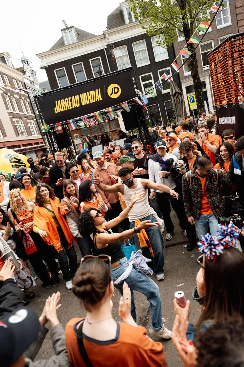 jd-et-jarreau-vandal-kings-day-en-musique-a-amsterdam/carousel-1.jpg