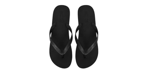 Paire de tongs noires vues de dessus