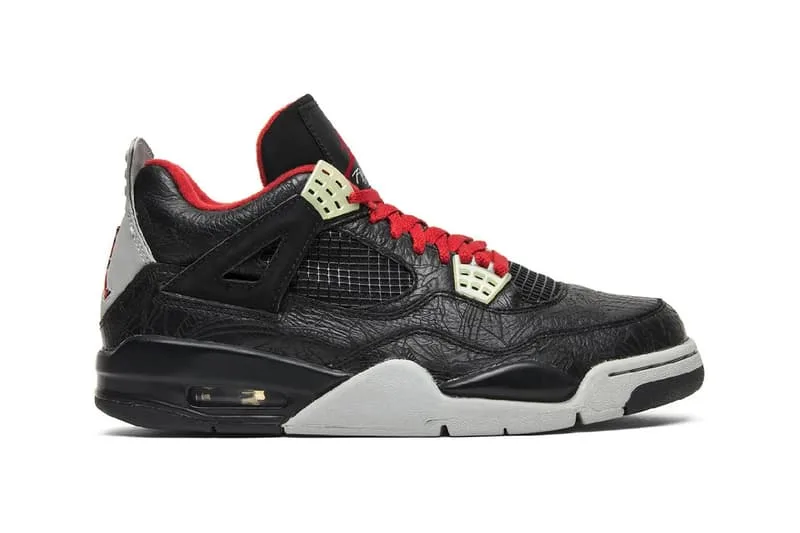 la-air-jordan-4-black-laser-de-retour-en-2027/carousel-2.jpg
