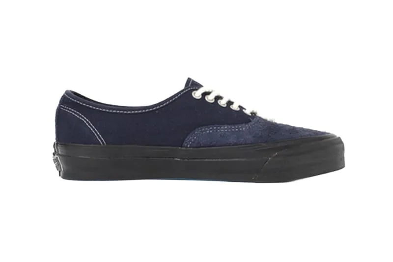 la-collab-journal-standard-x-vans-devoile-une-basket-pour-les-mers/carousel-4.jpg