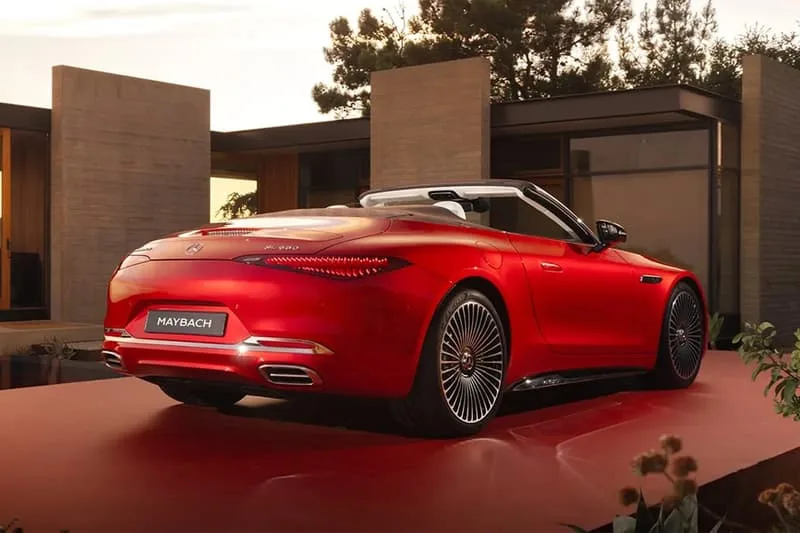 la-mercedes-maybach-sl-680-monogram-series-linnovation-gt-a-la-francaise/carousel-3.jpg