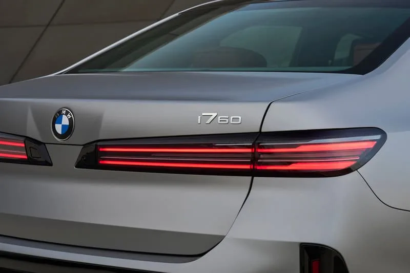 la-nouvelle-bmw-serie-7-un-bond-vers-le-luxe-futuriste/carousel-11.jpg
