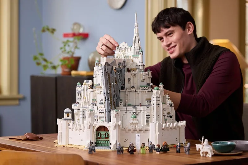 lego-minas-tirith-une-piece-maitresse-pour-collectionneurs/carousel-3.jpg