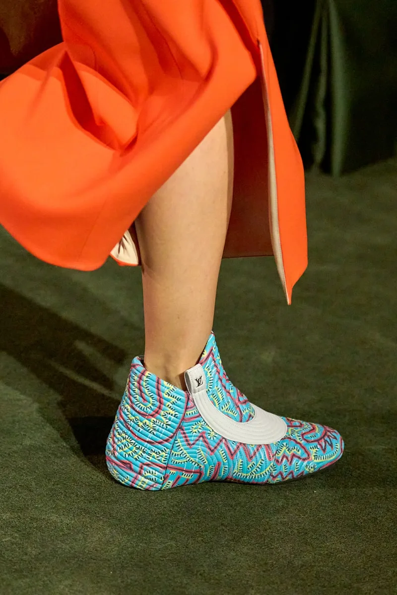 louis-vuitton-sneakers-sans-lacets-pour-2027/carousel-12.jpg