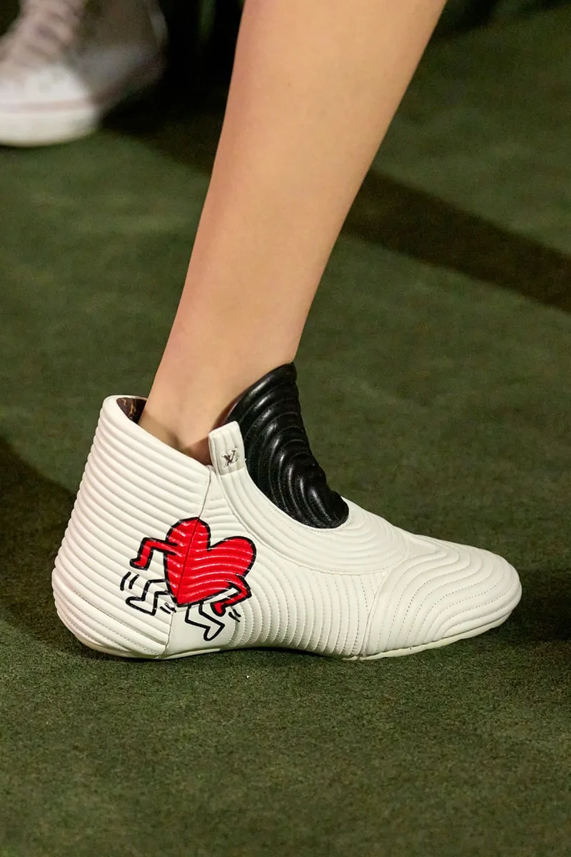louis-vuitton-sneakers-sans-lacets-pour-2027/carousel-14.jpg