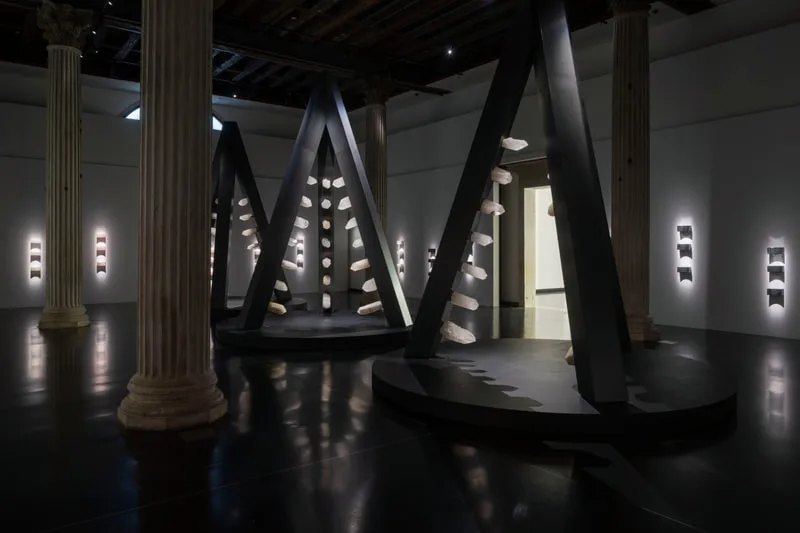 marina-abramovic-une-exposition-inedite-a-venise/carousel-5.jpg