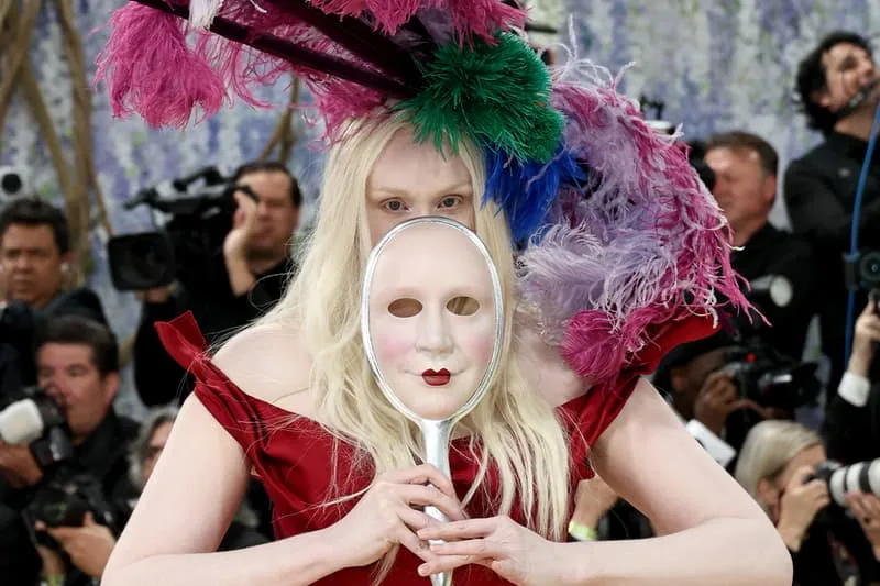 met-gala-2026-couronnes-et-coiffes-epoustouflantes/carousel-5.jpg