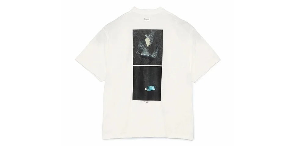 T-shirt blanc avec deux images graphiques en noir et blanc