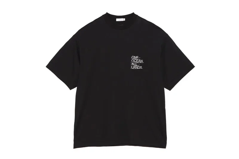T-shirt noir avec texte 'One Ocean All Lands' en blanc.