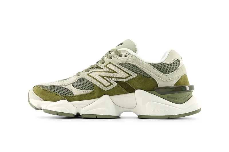 Chaussure New Balance vert olive et beige sur fond blanc