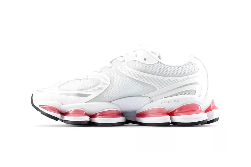 new-balance-devoile-sa-2000-abzorb-whitepink-heat/carousel-2.jpg