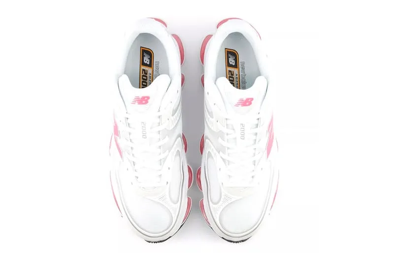 new-balance-devoile-sa-2000-abzorb-whitepink-heat/carousel-4.jpg