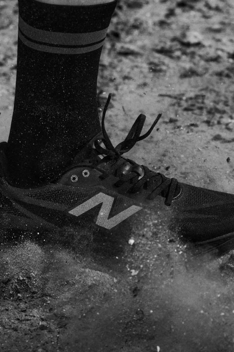 new-balance-et-dover-street-market-devoilent-une-capsule-running-complete/carousel-1.jpg