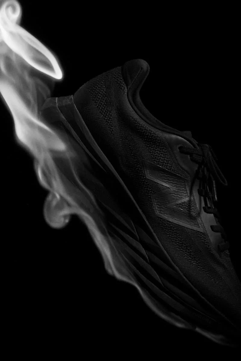 new-balance-et-dover-street-market-devoilent-une-capsule-running-complete/carousel-8.jpg