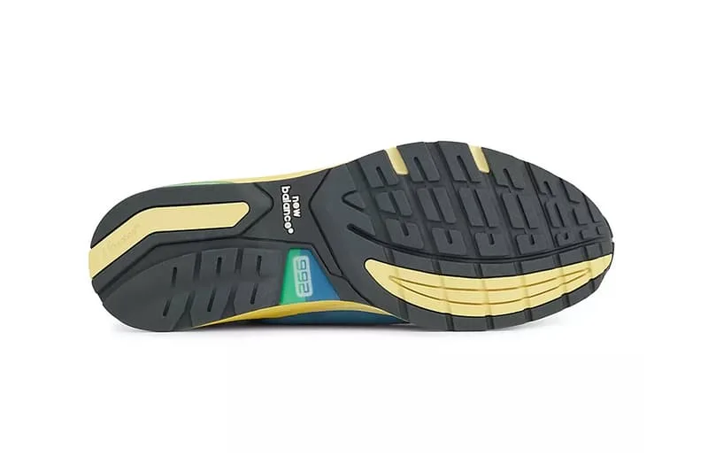 new-balance-presente-la-992-made-in-usa-sea-stonegreen-applemaize/carousel-6.jpg