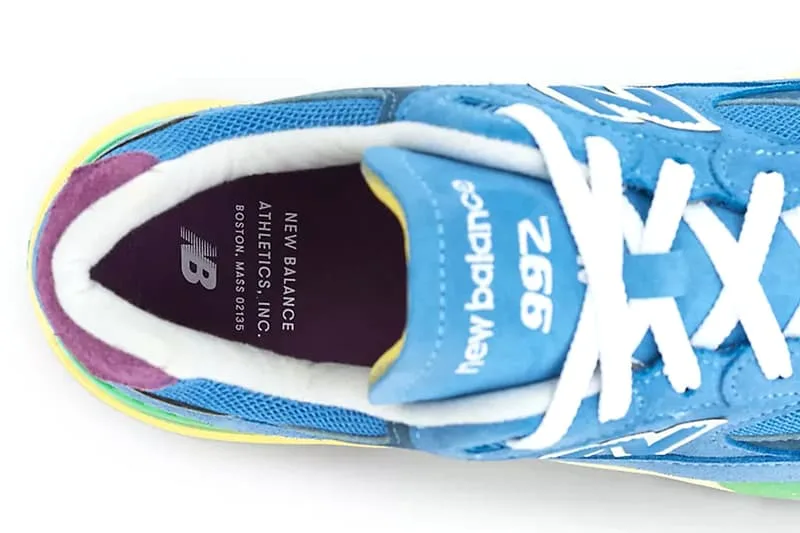 new-balance-presente-la-992-made-in-usa-sea-stonegreen-applemaize/carousel-8.jpg