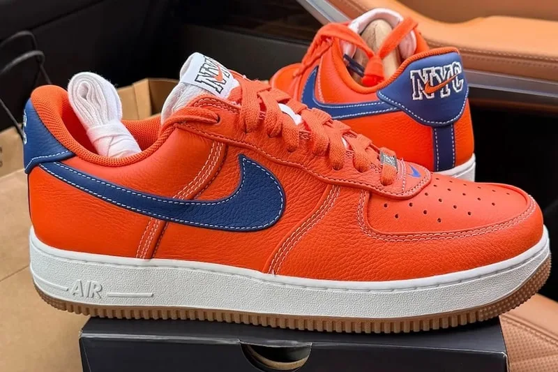 nike-air-force-1-knicks-une-sortie-surprise-a-soho/carousel-1.jpg