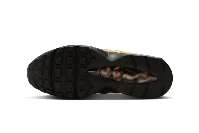 nike-devoile-lair-max-95-total-90-en-or-metallise/carousel-6.jpg