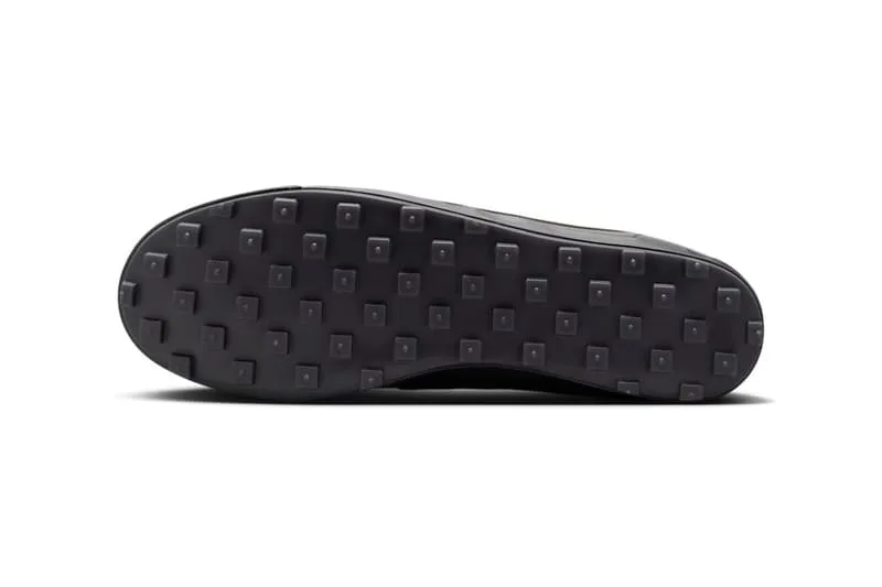 nike-devoile-sa-astrograbber-black-en-cuir/carousel-6.jpg