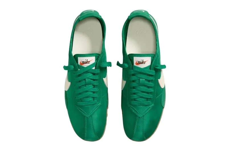 nike-moon-shoe-og-le-coloris-malachite-fait-son-retour/carousel-4.jpg