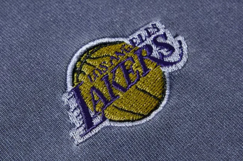 nouvelle-collection-nba-par-freaks-store-soin-textile-old-school/carousel-8.jpg