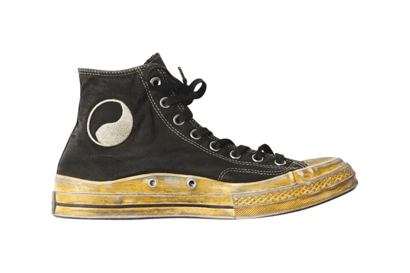 our-legacy-x-converse-une-chuck-70-usee-chic/carousel-1.jpg