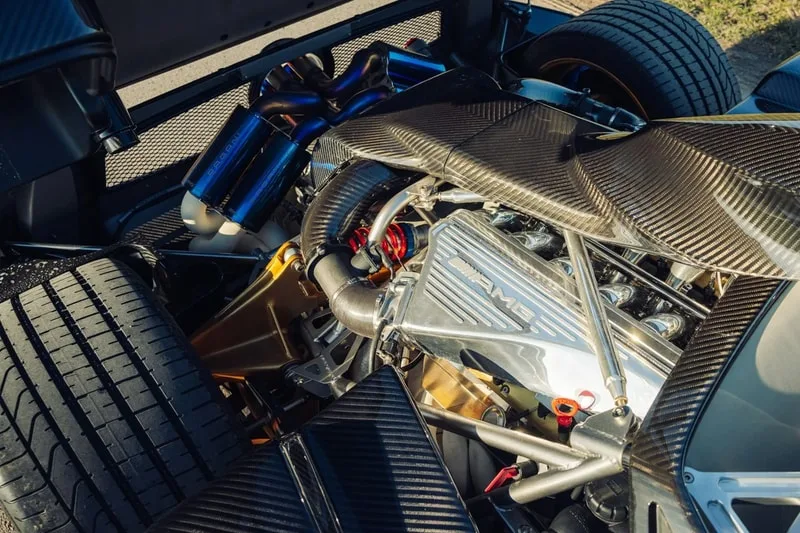 pagani-zonda-unica-une-vente-aux-encheres-historique/carousel-9.jpg