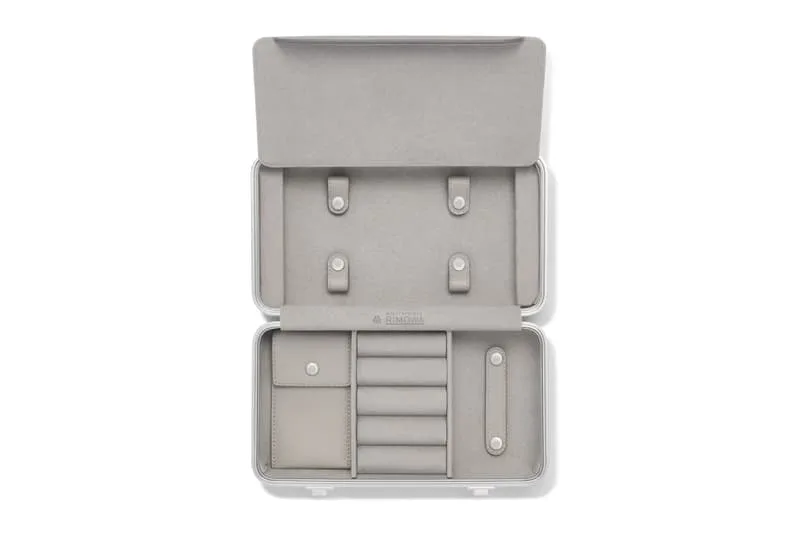 rimowa-devoile-un-ecrin-a-bijoux-en-aluminium-a-1-850-euro/carousel-4.jpg