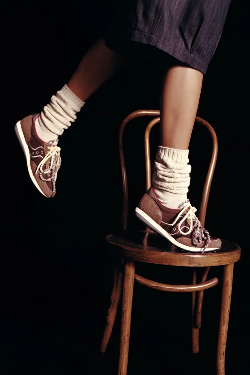 saucony-x-estudio-niksen-vision-workwear-du-trainer-80/carousel-6.jpg