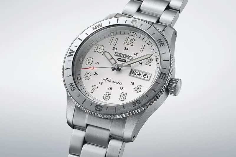 seiko-5-sports-des-montres-avec-boussole-innovantes/carousel-11.jpg
