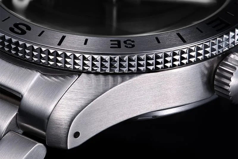 seiko-5-sports-des-montres-avec-boussole-innovantes/carousel-14.jpg