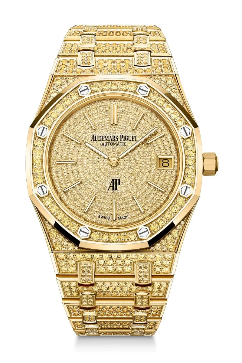 Montre en or Audemars Piguet avec incrustations de diamants.