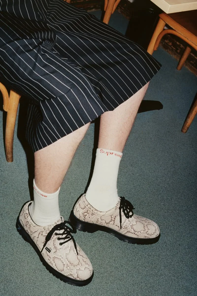 supreme-et-dr-martens-une-nouvelle-collaboration-qui-livre-du-style/carousel-1.jpg