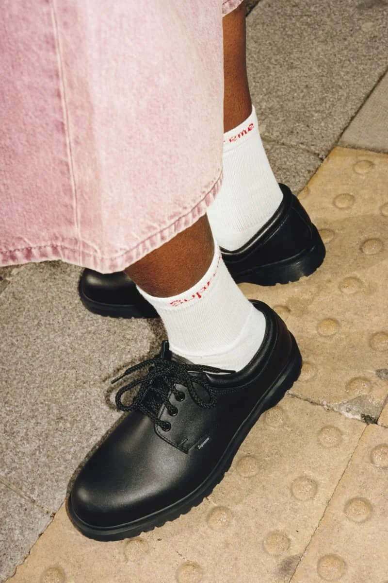 supreme-et-dr-martens-une-nouvelle-collaboration-qui-livre-du-style/carousel-4.jpg