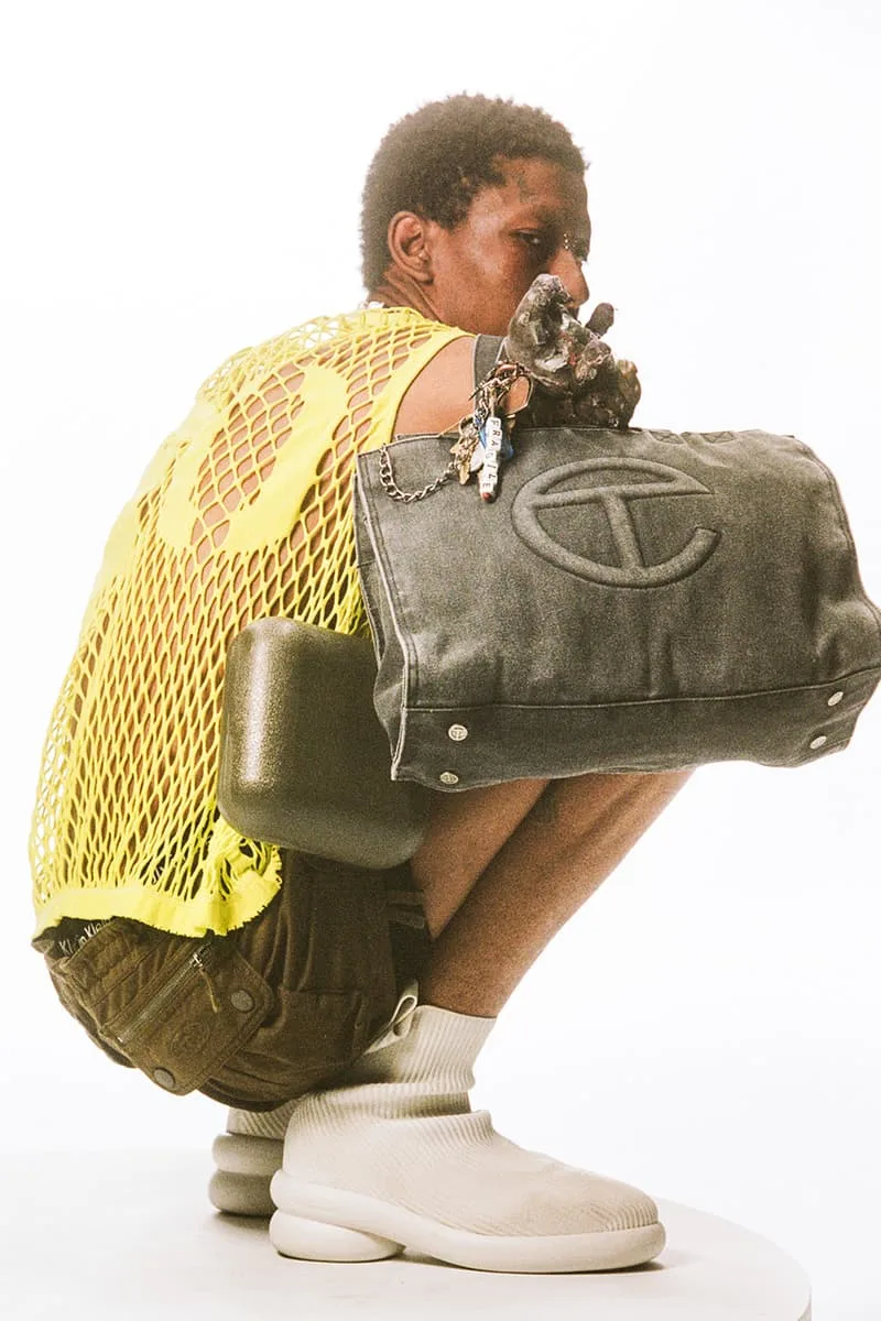 telfar-utility-bag-le-sac-du-quotidien-reinvente/carousel-8.jpg