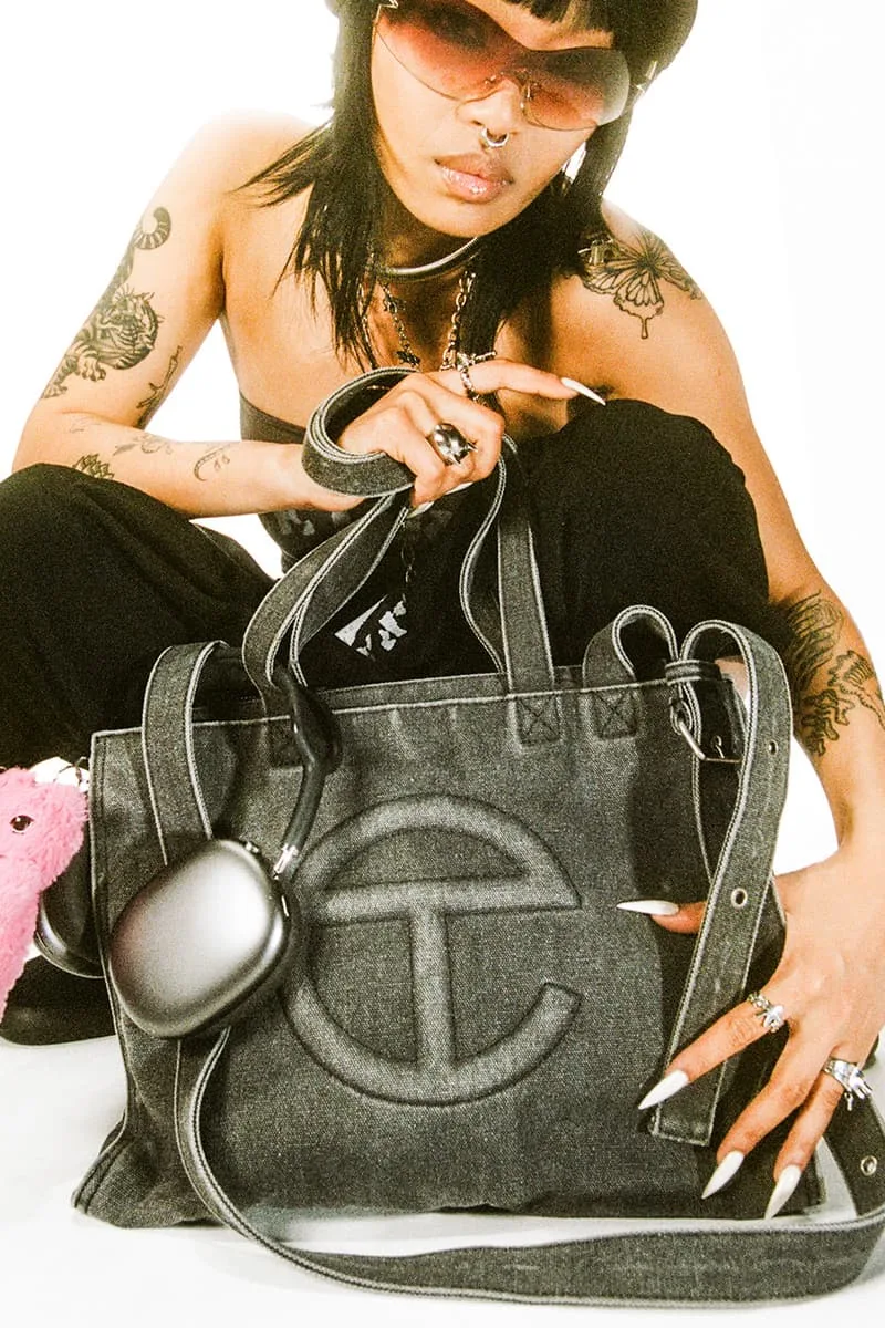 telfar-utility-bag-le-sac-du-quotidien-reinvente/inline-2.jpg