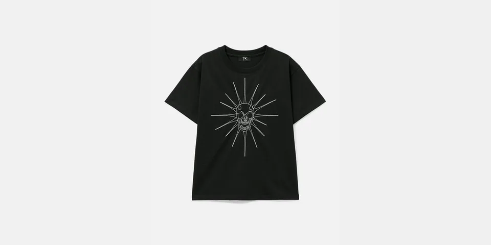 T-shirt noir avec motif crâne et rayons blancs