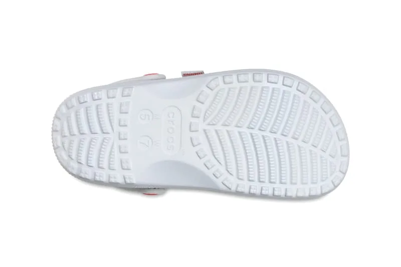 umbro-et-crocs-une-collab-qui-fait-sensation/carousel-4.jpg