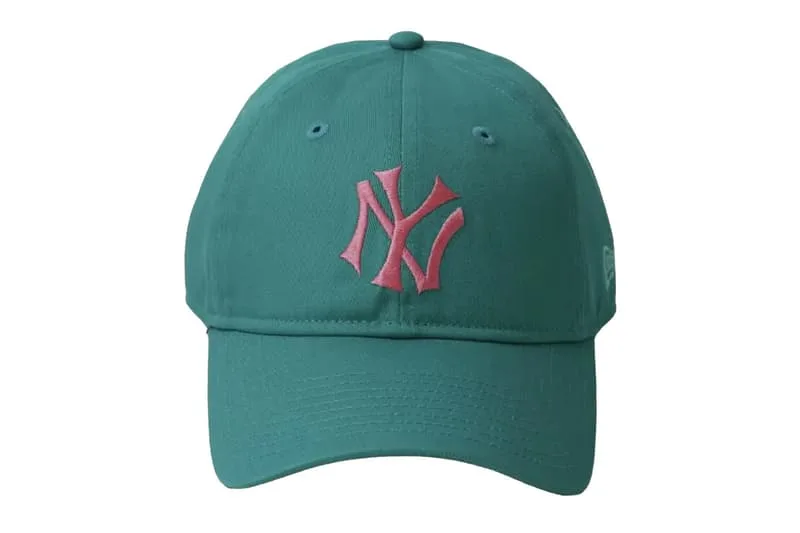 une-casquette-de-travers-laudace-de-new-era-avec-journal-standard-et-the-stand/carousel-13.jpg