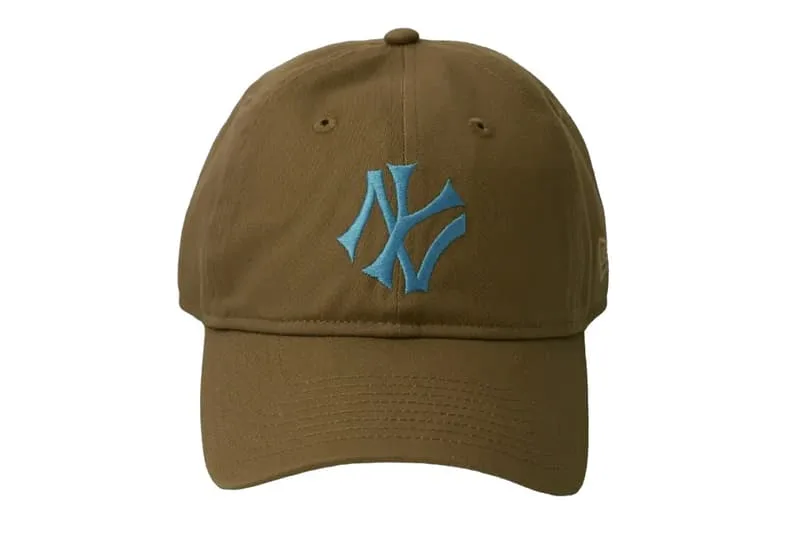 une-casquette-de-travers-laudace-de-new-era-avec-journal-standard-et-the-stand/carousel-7.jpg