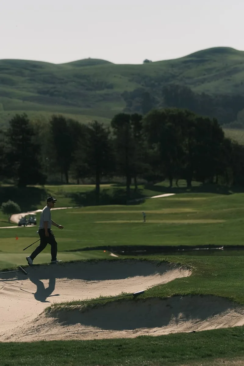 une-matinee-sur-le-green-plongee-au-coeur-du-golf-deagle-vines/carousel-1.jpg