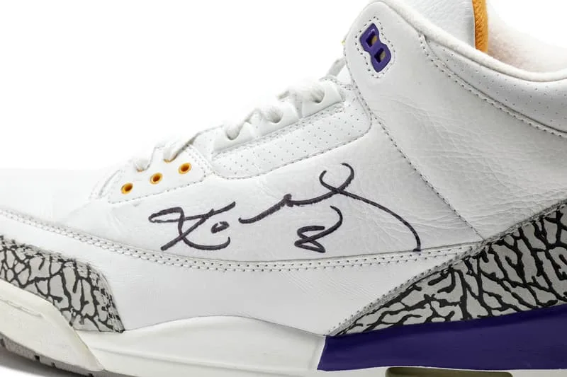 une-paire-mythique-de-kobe-bryant-aux-encheres/carousel-7.jpg