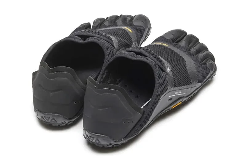 vibram-fivefingers-innovation-amphibie-avec-suicoke/carousel-8.jpg