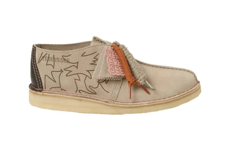 yeseyesee-et-clarks-originals-une-desert-trek-revisitee/carousel-1.jpg