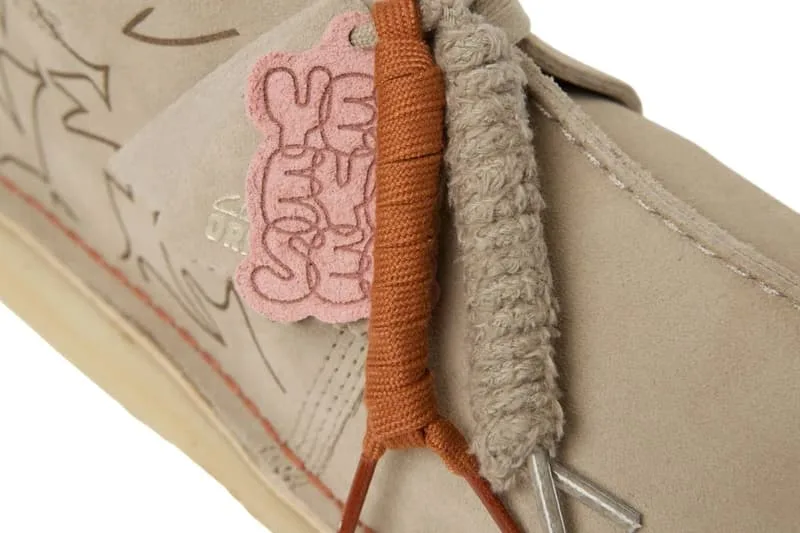 yeseyesee-et-clarks-originals-une-desert-trek-revisitee/carousel-4.jpg