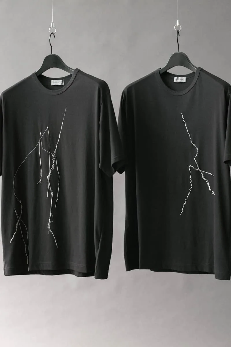 yohji-yamamoto-revisite-son-heritage-avec-cracked-embroidery/carousel-10.jpg